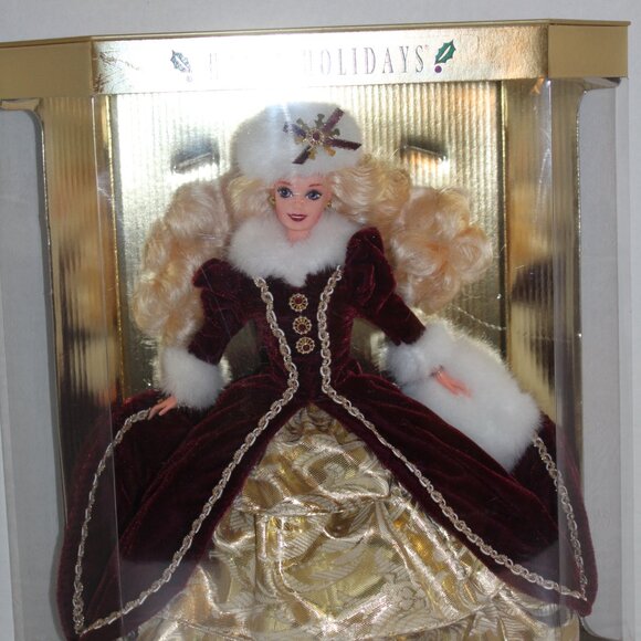 Vintage Mattel 1996 Holiday Barbie NIB - Picture 3 of 9